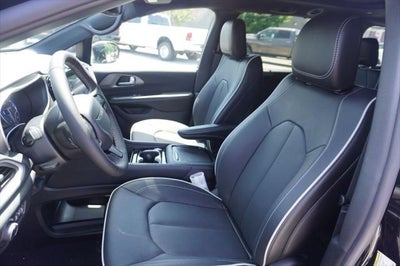 2027 Chrysler Pacifica PACIFICA LIMITED AWD