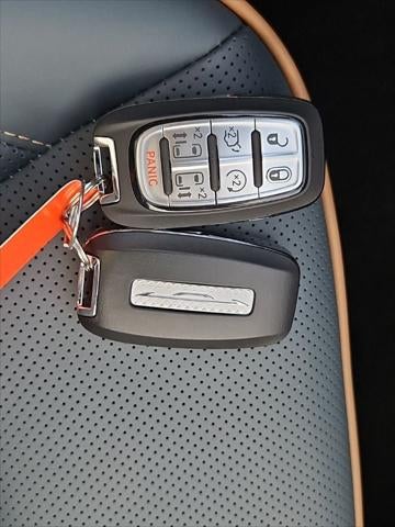 2027 Chrysler Pacifica PACIFICA PINNACLE AWD