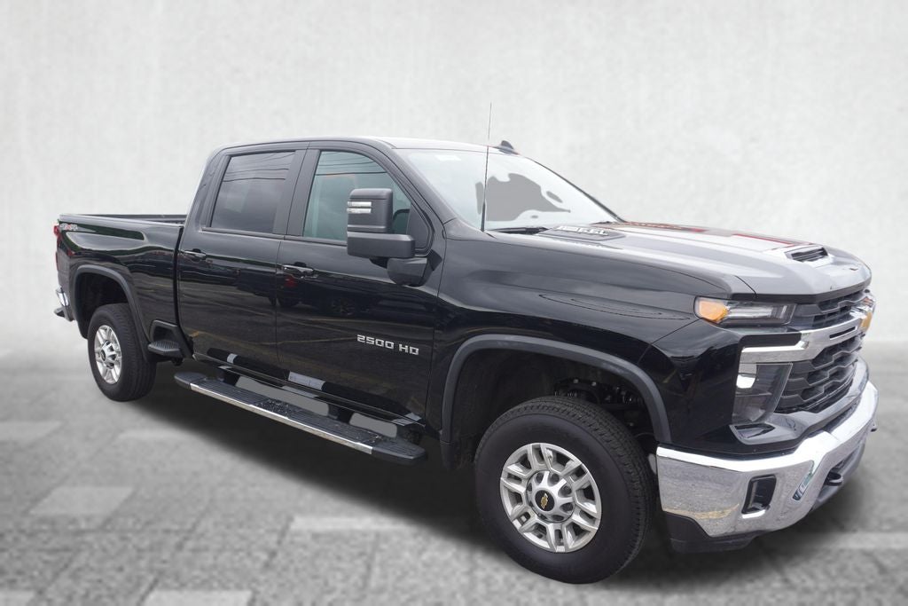 2025 Chevrolet Silverado 2500HD 4WD Crew Cab Standard Bed LT