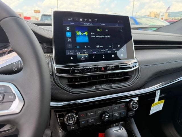 2025 Jeep Compass COMPASS LIMITED 4X4