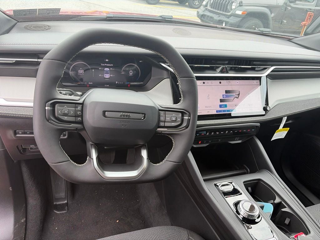 2026 Jeep Cherokee CHEROKEE LAREDO 4X4