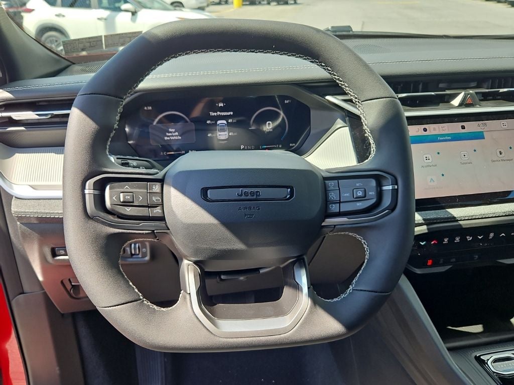 2026 Jeep Cherokee CHEROKEE LAREDO 4X4