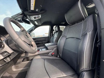 2026 RAM Ram 3500 RAM 3500 LIMITED CREW CAB 4X4 6'4' BOX