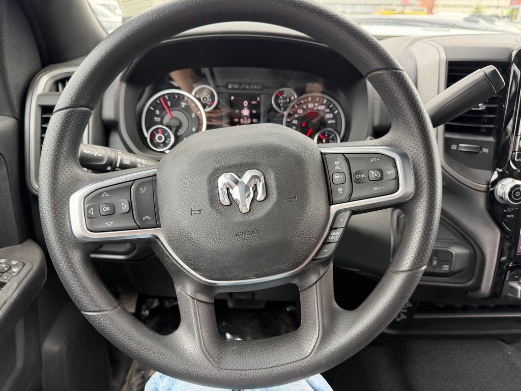 2026 RAM Ram 2500 RAM 2500 BLACK EXPRESS CREW CAB 4X4 6'4' BOX