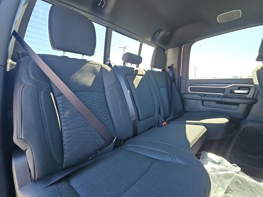 2027 RAM Ram 2500 RAM 2500 BIG HORN CREW CAB 4X4 6'4' BOX