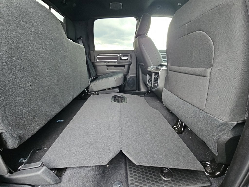 2027 RAM Ram 2500 RAM 2500 BIG HORN CREW CAB 4X4 6'4' BOX