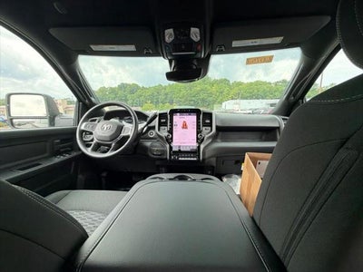 2026 RAM 2500 RAM 2500 TRADESMAN CREW CAB 4X4 8' BOX