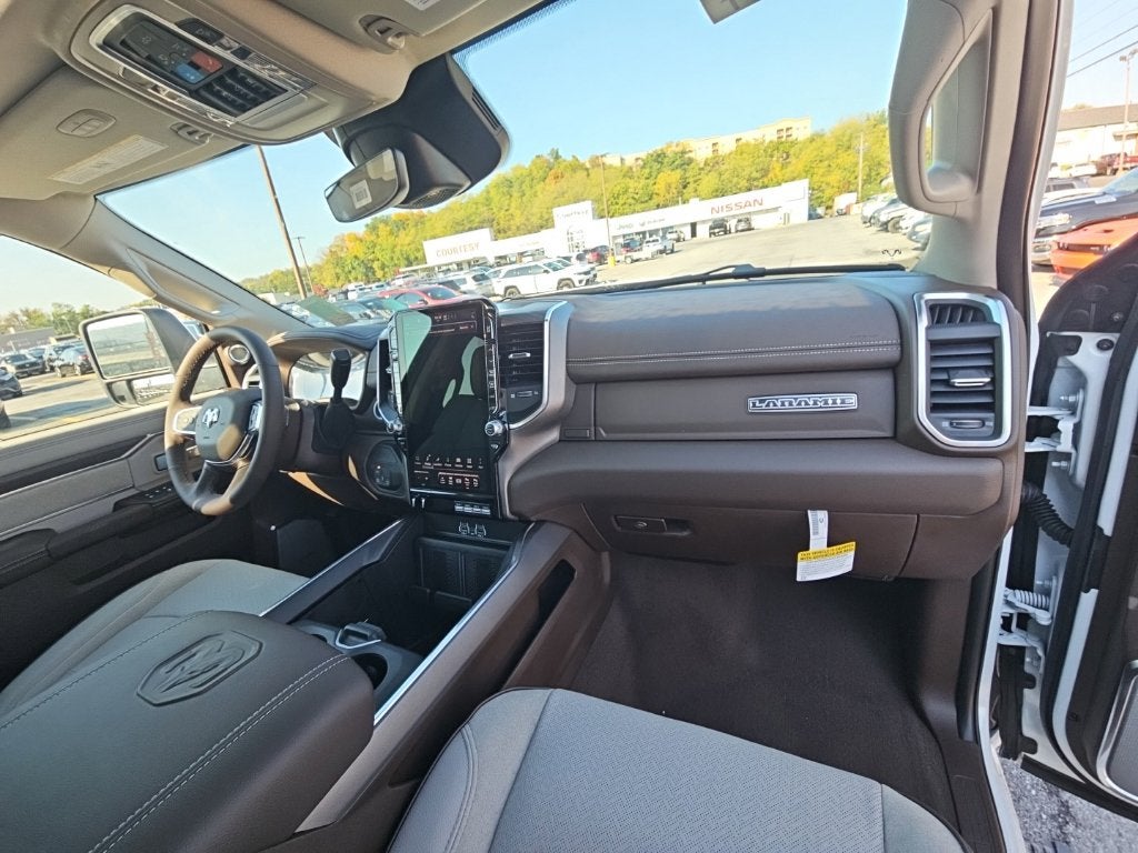 2027 RAM Ram 2500 RAM 2500 LARAMIE MEGA CAB 4X4 6'4' BOX