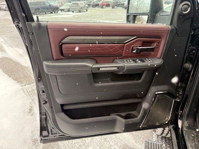 2025 RAM Ram 2500 RAM 2500 LIMITED CREW CAB 4X4 6'4' BOX