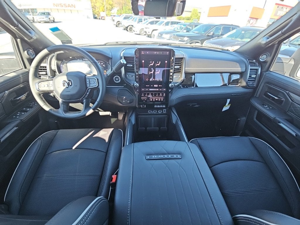 2027 RAM Ram 3500 RAM 3500 LIMITED CREW CAB 4X4 8' BOX