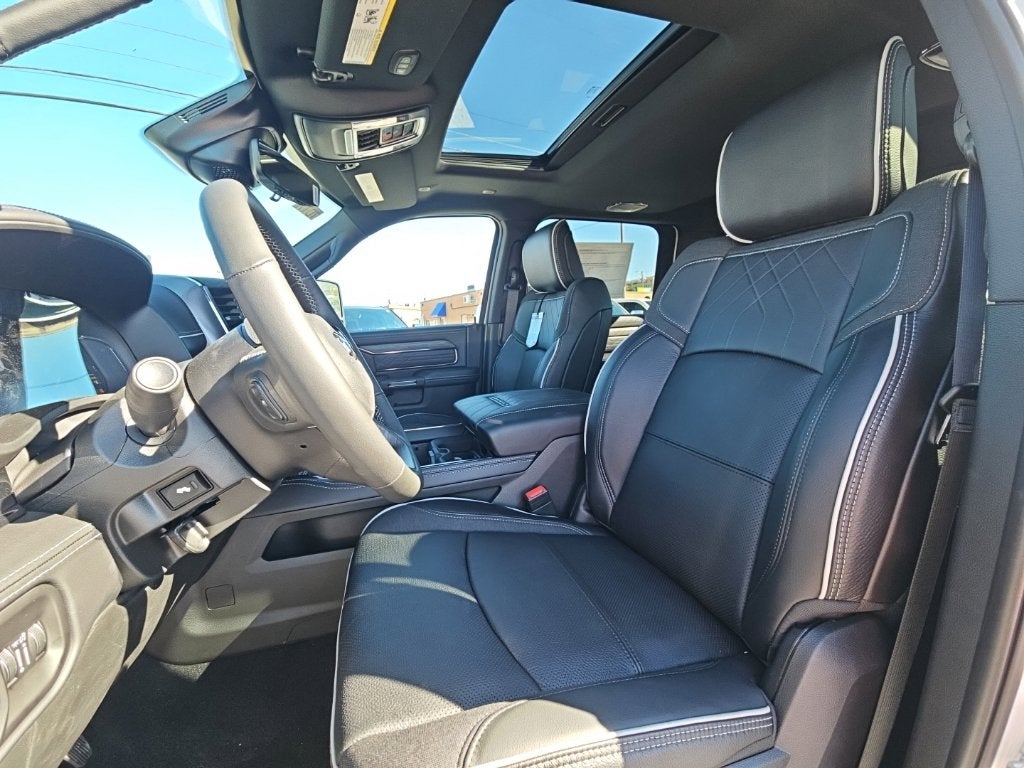 2027 RAM Ram 3500 RAM 3500 LIMITED CREW CAB 4X4 8' BOX