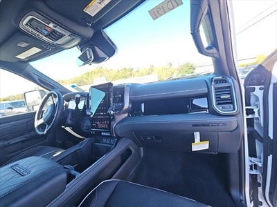 2027 RAM Ram 3500 RAM 3500 LIMITED CREW CAB 4X4 8' BOX