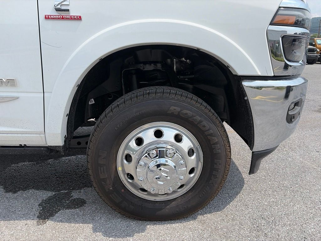 2026 RAM 3500 RAM 3500 LIMITED CREW CAB 4X4 8' BOX