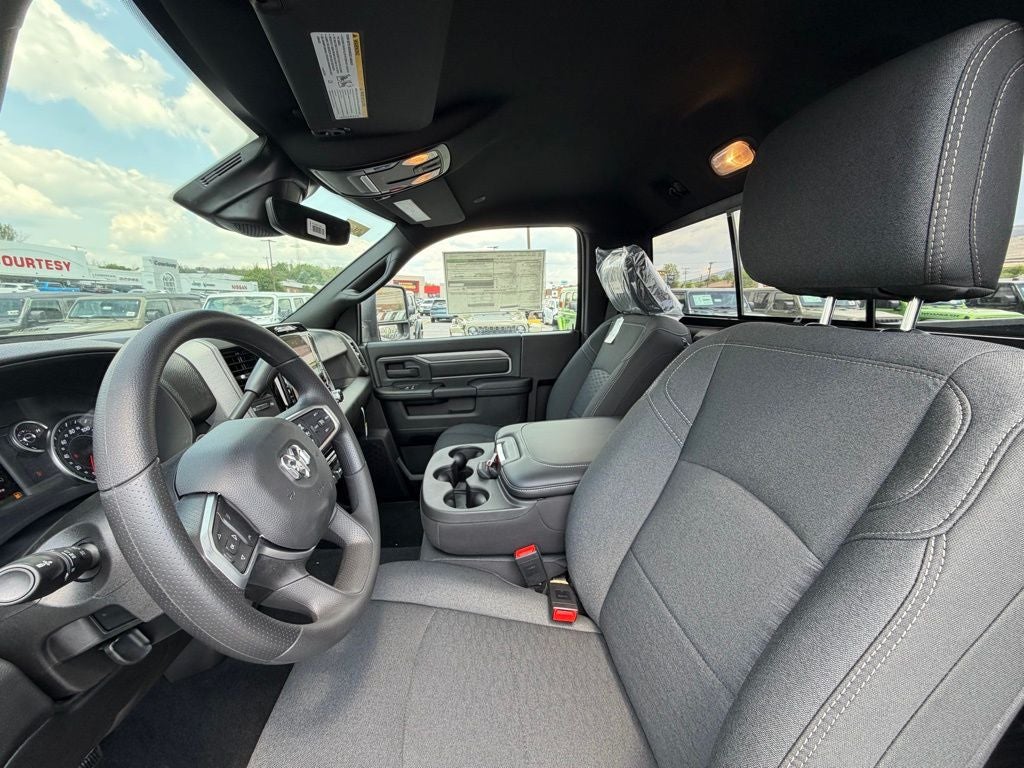 2026 RAM Ram 2500 RAM 2500 TRADESMAN REGULAR CAB 4X4 8' BOX