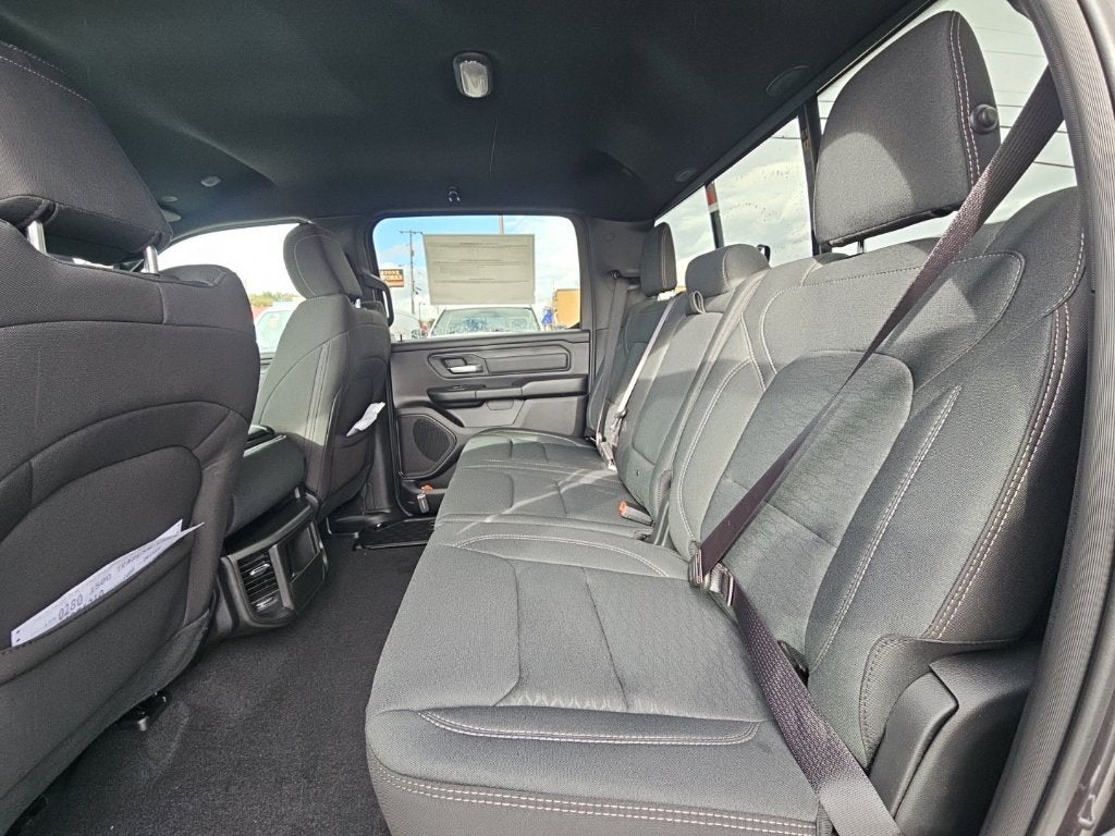 2027 RAM Ram 1500 RAM 1500 WARLOCK CREW CAB 4X4 5'7' BOX