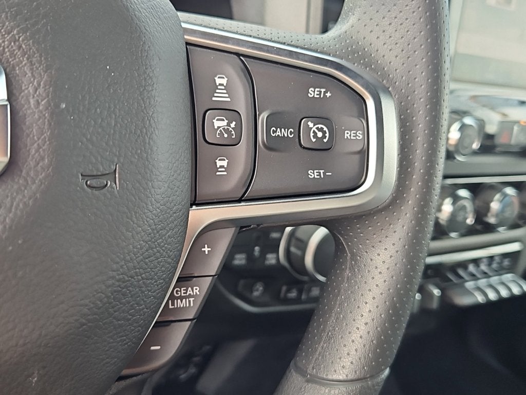 2027 RAM Ram 1500 RAM 1500 WARLOCK CREW CAB 4X4 5'7' BOX