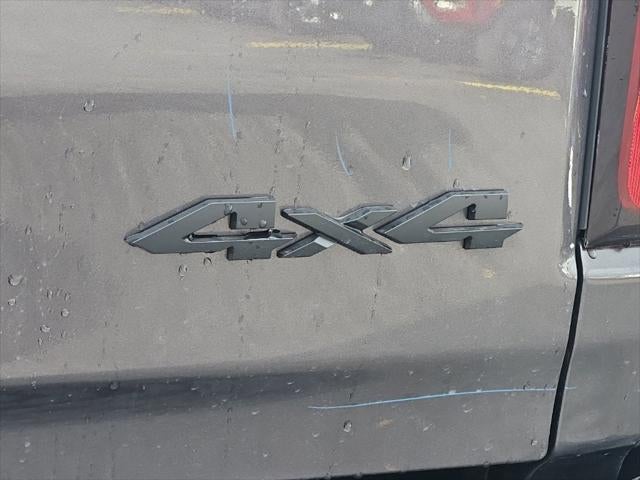2027 RAM Ram 1500 RAM 1500 WARLOCK CREW CAB 4X4 5'7' BOX
