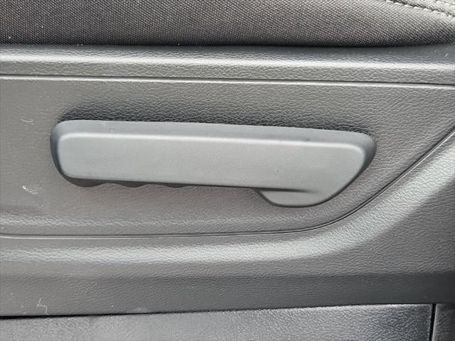 2027 RAM Ram 1500 RAM 1500 WARLOCK CREW CAB 4X4 5'7' BOX