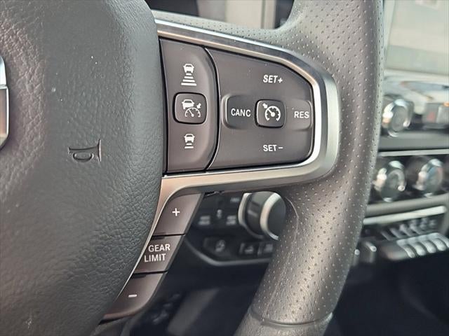 2027 RAM Ram 1500 RAM 1500 WARLOCK CREW CAB 4X4 5'7' BOX