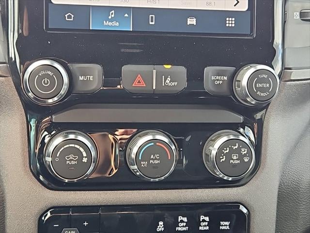 2027 RAM Ram 1500 RAM 1500 WARLOCK CREW CAB 4X4 5'7' BOX