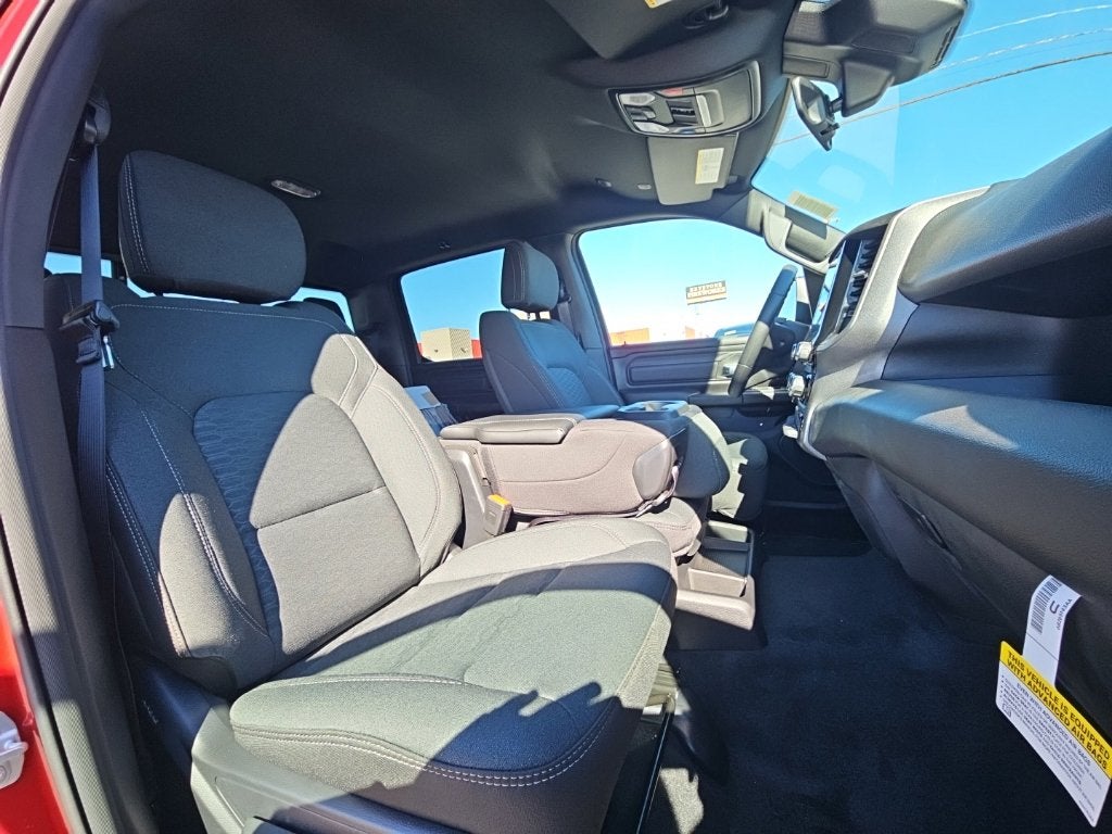 2027 RAM Ram 1500 RAM 1500 WARLOCK CREW CAB 4X4 5'7' BOX