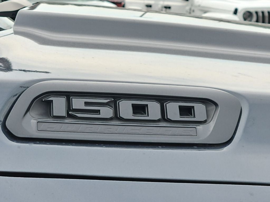 2026 RAM 1500 RAM 1500 EXPRESS CREW CAB 4X4 5'7' BOX