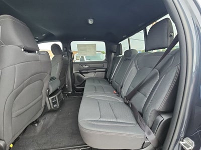 2026 RAM 1500 RAM 1500 EXPRESS CREW CAB 4X4 5'7' BOX