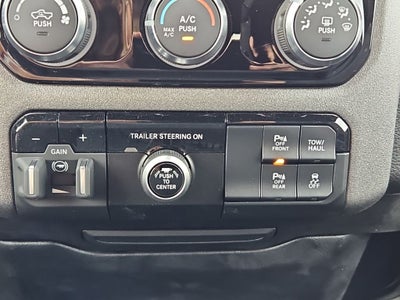 2026 RAM 1500 RAM 1500 EXPRESS CREW CAB 4X4 5'7' BOX