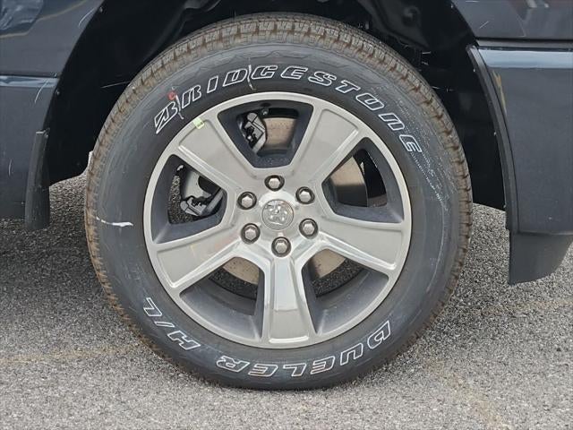 2026 RAM 1500 RAM 1500 EXPRESS CREW CAB 4X4 5'7' BOX