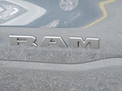 2026 RAM 1500 RAM 1500 EXPRESS CREW CAB 4X4 5'7' BOX