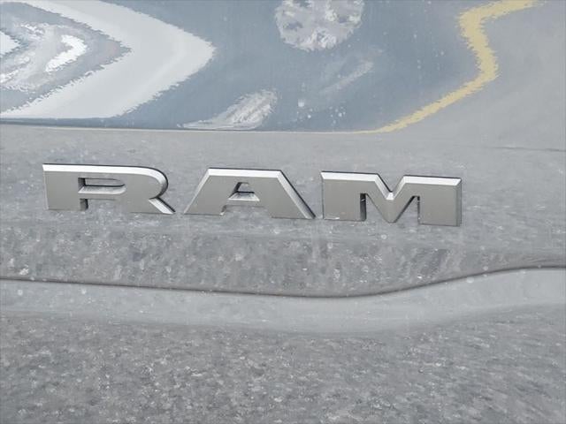 2026 RAM 1500 RAM 1500 EXPRESS CREW CAB 4X4 5'7' BOX