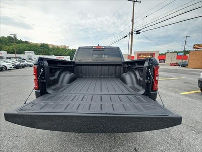 2026 RAM 1500 RAM 1500 EXPRESS CREW CAB 4X4 5'7' BOX