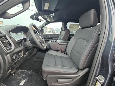2026 RAM 1500 RAM 1500 EXPRESS CREW CAB 4X4 5'7' BOX