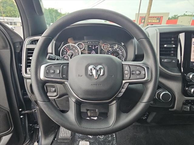 2026 RAM 1500 RAM 1500 EXPRESS CREW CAB 4X4 5'7' BOX