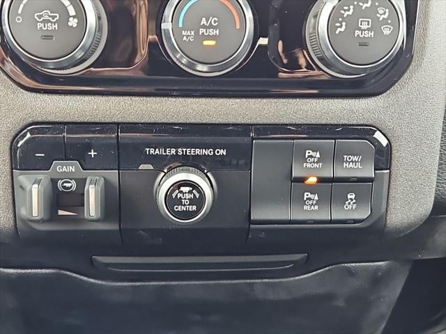 2026 RAM 1500 RAM 1500 EXPRESS CREW CAB 4X4 5'7' BOX