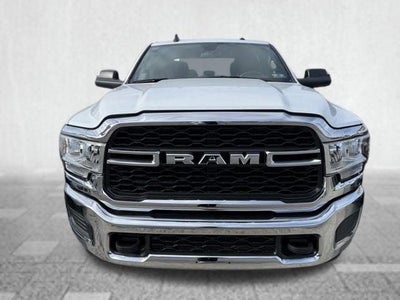 2022 RAM 2500 Tradesman Crew Cab 4x4 6'4' Box