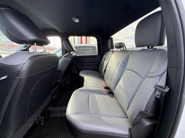 2022 RAM 2500 Tradesman Crew Cab 4x4 6'4' Box