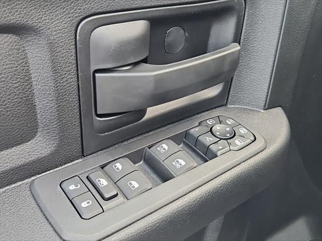 2027 RAM Ram 2500 RAM 2500 BLACK EXPRESS CREW CAB 4X4 6'4' BOX