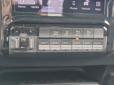 2026 RAM 2500 RAM 2500 BLACK EXPRESS CREW CAB 4X4 6'4' BOX