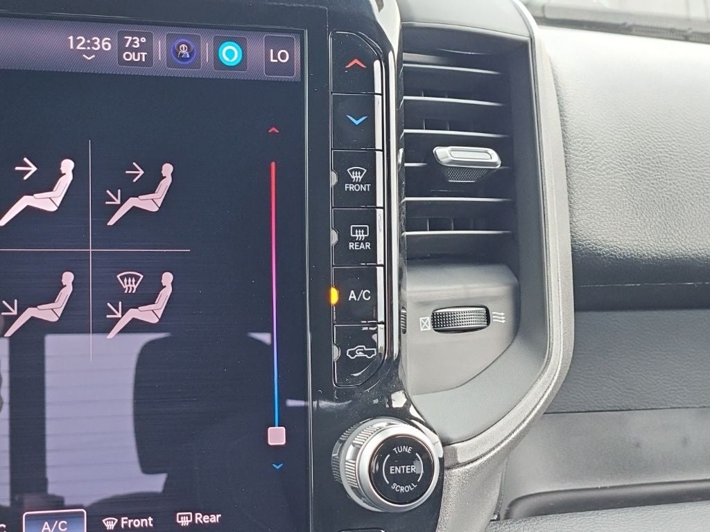2026 RAM 2500 RAM 2500 BLACK EXPRESS CREW CAB 4X4 6'4' BOX