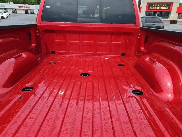 2026 RAM 2500 RAM 2500 BLACK EXPRESS CREW CAB 4X4 6'4' BOX