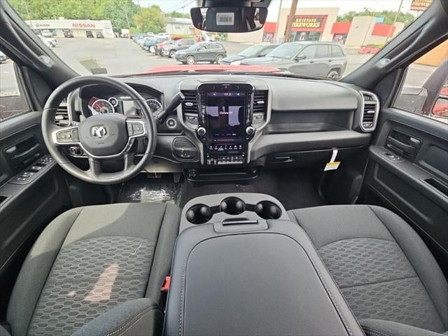 2026 RAM 2500 RAM 2500 BLACK EXPRESS CREW CAB 4X4 6'4' BOX