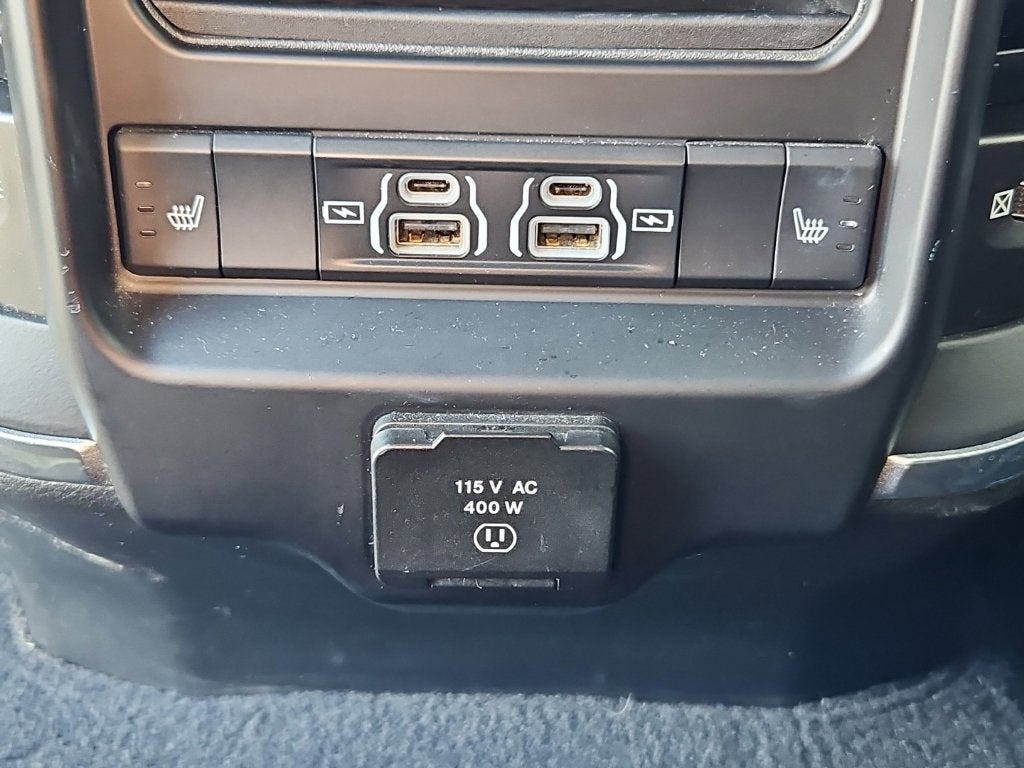 2022 RAM 2500 Laramie Crew Cab 4x4 6'4' Box