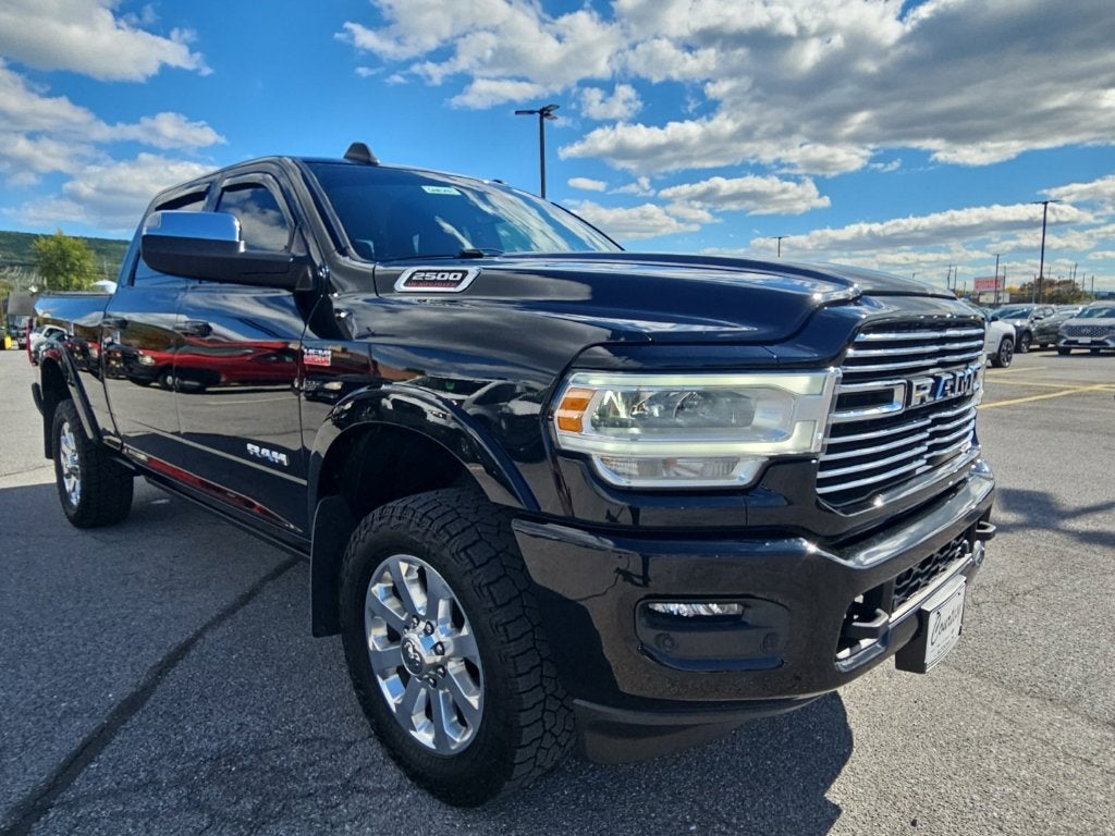 2022 RAM 2500 Laramie Crew Cab 4x4 6'4' Box