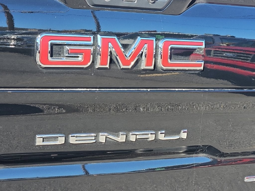 2023 GMC Sierra 1500 4WD Crew Cab Short Box Denali