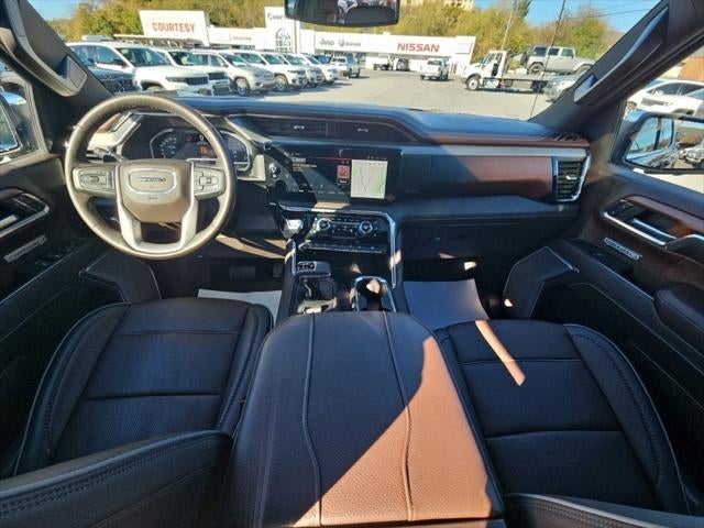 2023 GMC Sierra 1500 4WD Crew Cab Short Box Denali