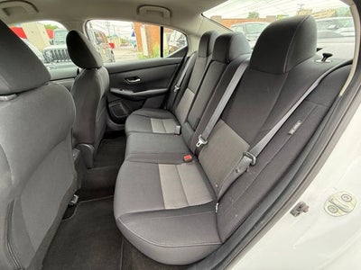 2022 Nissan Sentra SV Xtronic CVT