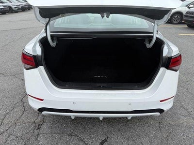 2022 Nissan Sentra SV Xtronic CVT