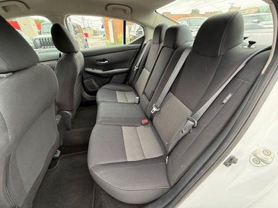 2022 Nissan Sentra SV Xtronic CVT