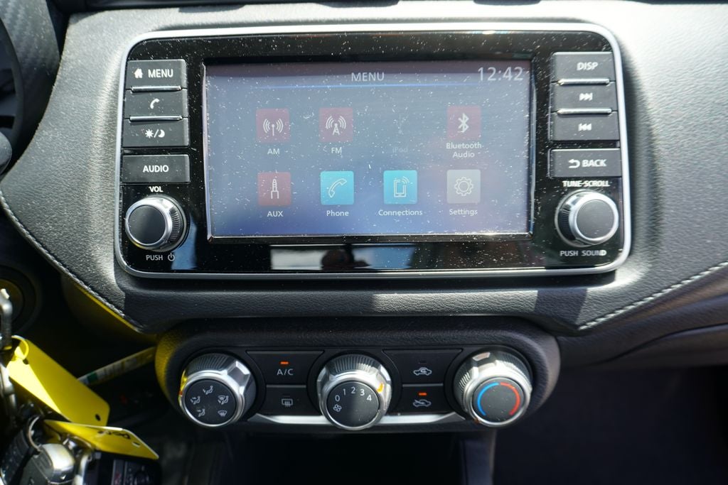 2024 Nissan Versa 1.6 S